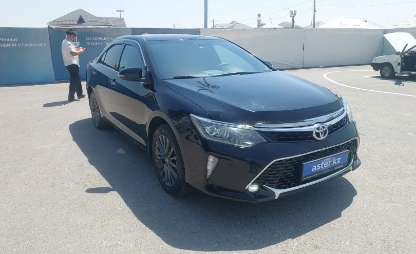 Toyota Camry 2017 года за 11 500 000 тг. в Шымкент фото 2