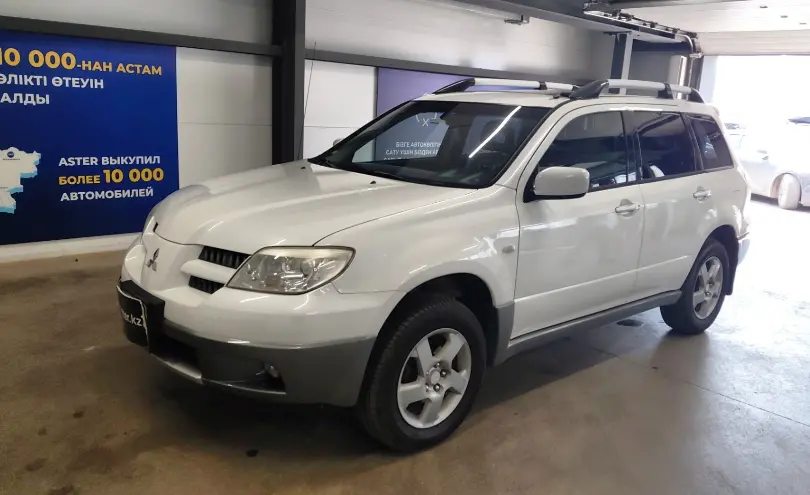 Mitsubishi Outlander 2004 года за 5 000 000 тг. в Астана