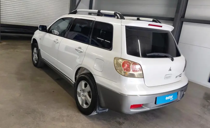 Mitsubishi Outlander 2004 года за 5 000 000 тг. в Астана фото 4