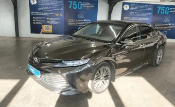 Toyota Camry 2018 года за 13 000 000 тг. в Астана фото 1