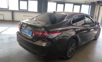 Toyota Camry 2018 года за 13 000 000 тг. в Астана фото 3