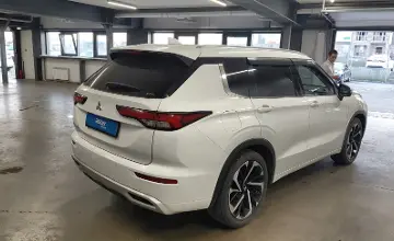 Mitsubishi Outlander 2023 года за 18 500 000 тг. в Астана фото 3