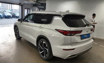 Mitsubishi Outlander 2023 года за 18 500 000 тг. в Астана фото 4