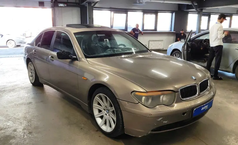 BMW 7 серии 2002 года за 3 000 000 тг. в Астана фото 2