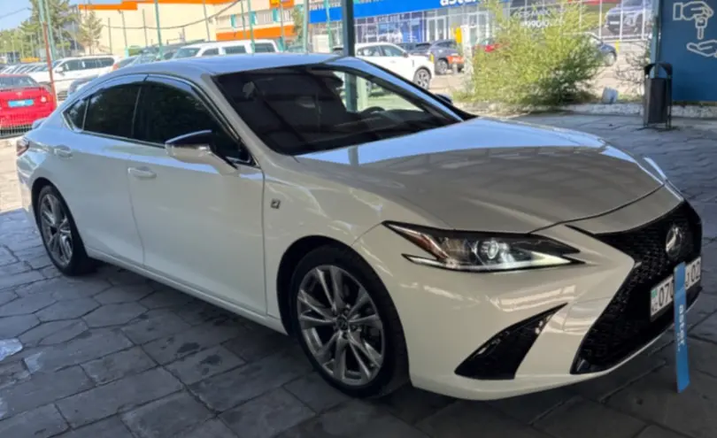 Lexus ES 2020 года за 18 500 000 тг. в Талдыкорган фото 3