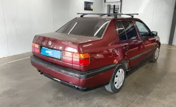 Volkswagen Vento 1993 года за 1 200 000 тг. в Астана фото 3