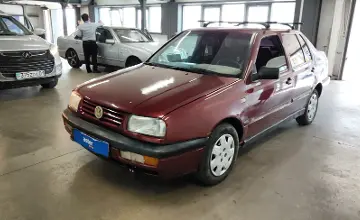 Volkswagen Vento 1993 года за 1 200 000 тг. в Астана фото 1