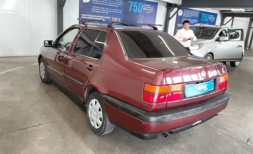 Volkswagen Vento 1993 года за 1 200 000 тг. в Астана фото 4