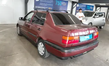Volkswagen Vento 1993 года за 1 200 000 тг. в Астана фото 4