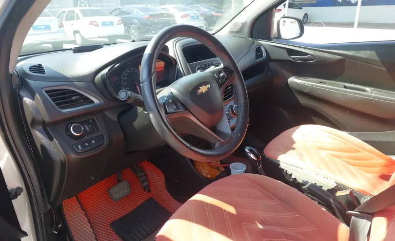Chevrolet Spark 2019 года за 4 000 000 тг. в Шымкент фото 5
