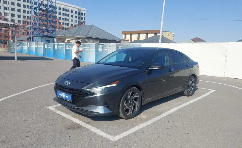 Hyundai Elantra 2021 года за 8 300 000 тг. в Шымкент