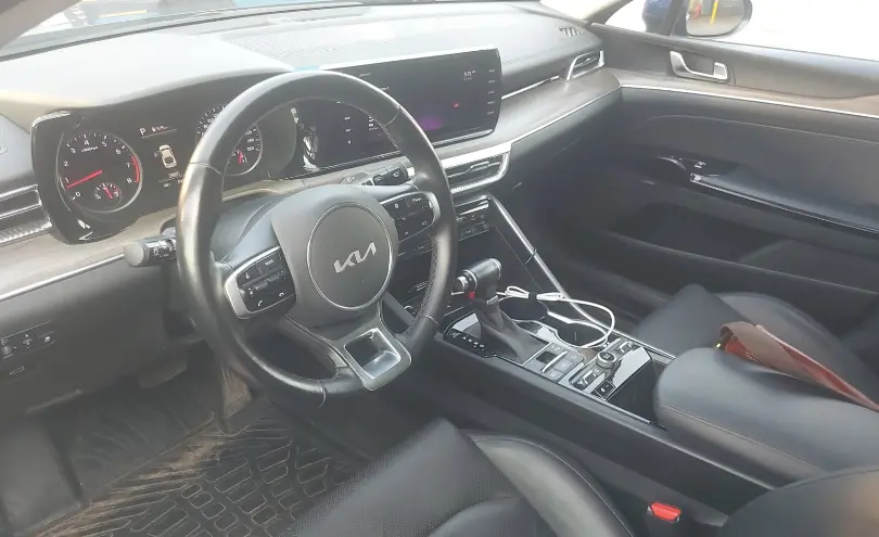 Kia K5 2022 года за 13 000 000 тг. в Алматы фото 5