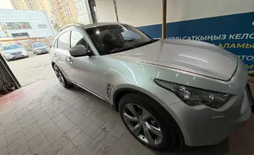 Infiniti FX 2010 года за 9 000 000 тг. в Астана фото 4