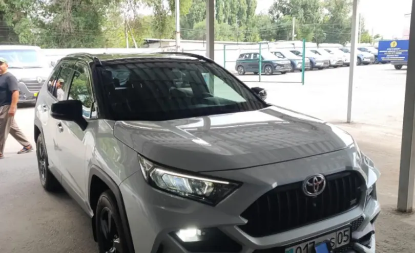 Toyota RAV4 2022 года за 19 700 000 тг. в Алматы фото 3