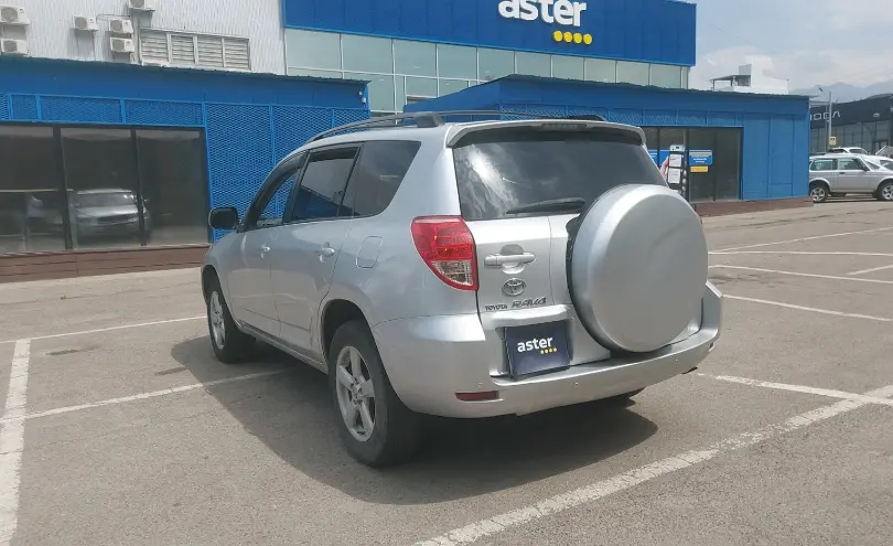 Toyota RAV4 2006 года за 7 000 000 тг. в Алматы фото 4