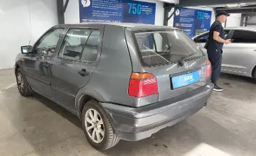 Volkswagen Golf 1995 года за 1 500 000 тг. в Астана фото 4