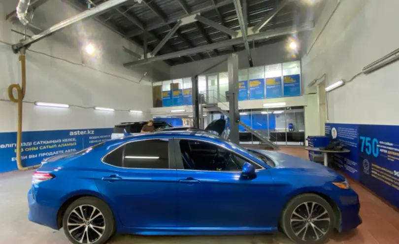 Toyota Camry 2019 года за 11 000 000 тг. в Астана фото 4