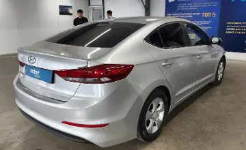 Hyundai Elantra 2017 года за 6 800 000 тг. в Астана фото 3