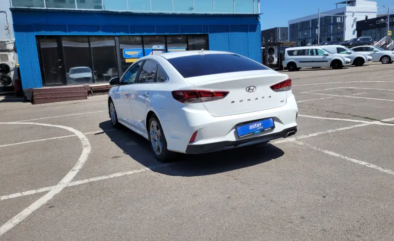 Hyundai Sonata 2017 года за 9 500 000 тг. в Алматы фото 4