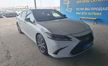 Lexus ES 2018 года за 17 000 000 тг. в Алматы фото 3