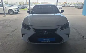 Lexus ES 2018 года за 17 000 000 тг. в Алматы фото 2