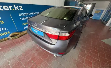 Lexus ES 2013 года за 11 000 000 тг. в Астана