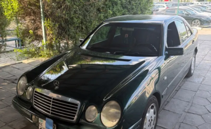 Mercedes-Benz E-Класс 1997 года за 2 700 000 тг. в Талдыкорган