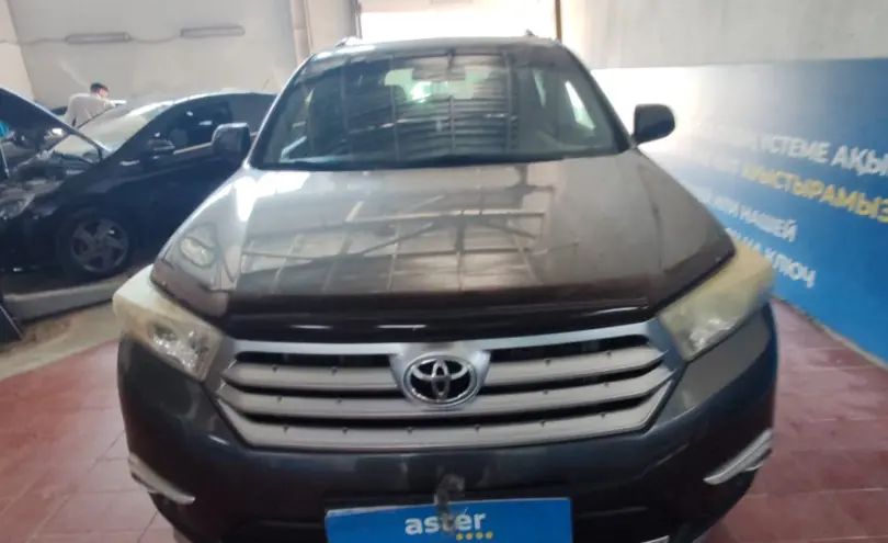 Toyota Highlander 2011 года за 15 000 000 тг. в Астана фото 2