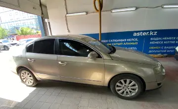 Volkswagen Passat 2006 года за 3 000 000 тг. в Астана фото 4