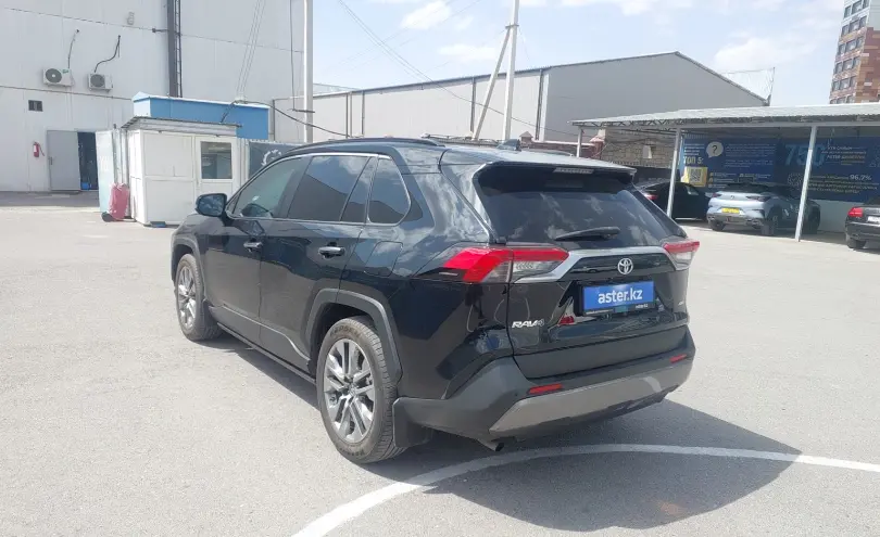 Toyota RAV4 2020 года за 15 000 000 тг. в Шымкент фото 4
