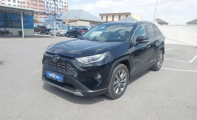 Toyota RAV4 2020 года за 15 000 000 тг. в Шымкент