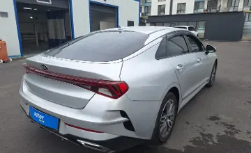 Kia K5 2021 года за 10 000 000 тг. в Алматы
