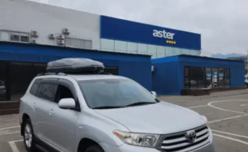 Toyota Highlander 2013 года за 15 000 000 тг. в Алматы фото 2
