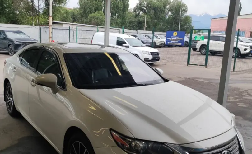 Lexus ES 2015 года за 14 000 000 тг. в Алматы фото 3