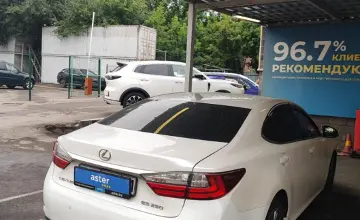 Lexus ES 2015 года за 14 000 000 тг. в Алматы