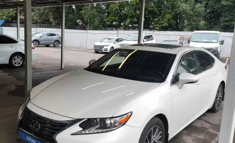Lexus ES 2015 года за 14 000 000 тг. в Алматы
