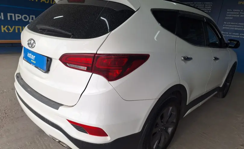 Hyundai Santa Fe 2017 года за 9 600 000 тг. в Алматы фото 5