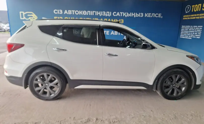 Hyundai Santa Fe 2017 года за 9 600 000 тг. в Алматы фото 4