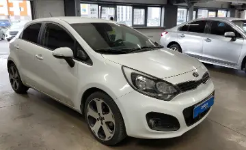 Kia Rio 2014 года за 5 000 000 тг. в Астана фото 2