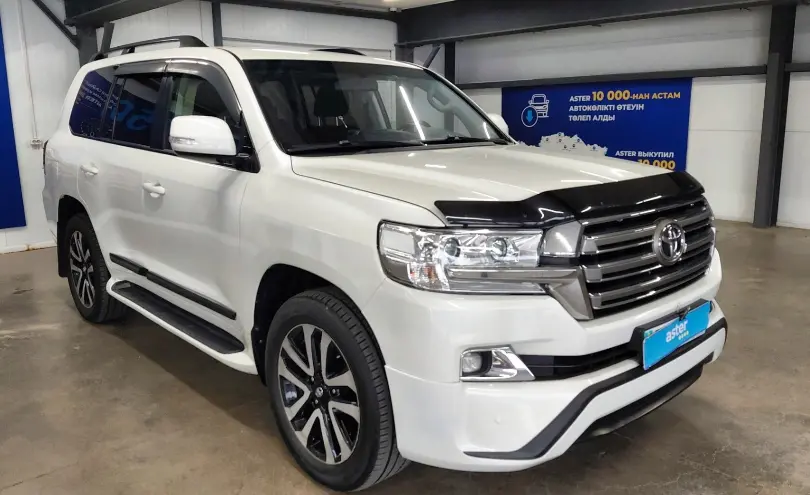 Toyota Land Cruiser 2016 года за 28 000 000 тг. в Астана фото 2