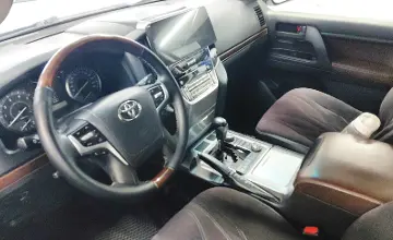 Toyota Land Cruiser 2016 года за 28 000 000 тг. в Астана фото 5