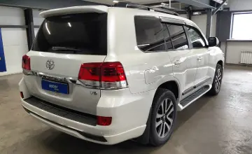 Toyota Land Cruiser 2016 года за 28 000 000 тг. в Астана фото 3