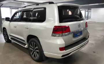 Toyota Land Cruiser 2016 года за 28 000 000 тг. в Астана фото 4