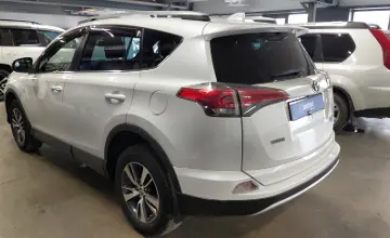Toyota RAV4 2016 года за 13 500 000 тг. в Астана фото 4