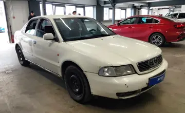 Audi A4 1995 года за 1 000 000 тг. в Астана фото 2