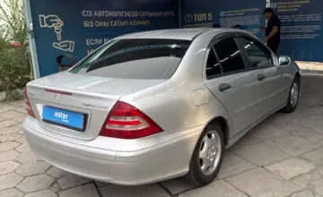Mercedes-Benz C-Класс 2004 года за 3 500 000 тг. в Талдыкорган