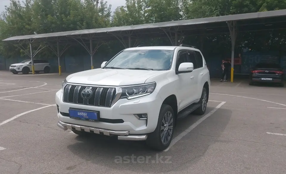 Toyota Land Cruiser Prado 2021 года за 24 500 000 тг. в Алматы