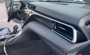 Toyota Camry 2020 года за 14 000 000 тг. в Алматы фото 5