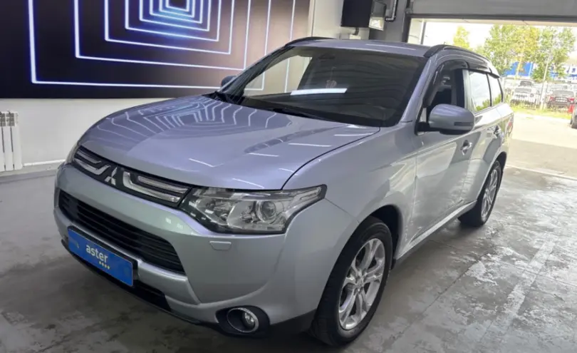 Mitsubishi Outlander 2013 года за 8 000 000 тг. в Павлодар
