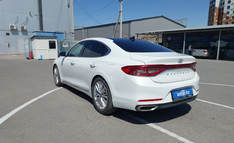 Hyundai Grandeur 2018 года за 8 500 000 тг. в Шымкент фото 4